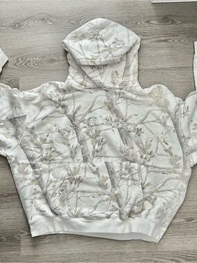 DAIRY BOY - WOODLAND CAMO HOODIE - WHITE